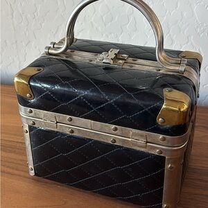 Vintage cosmetic case